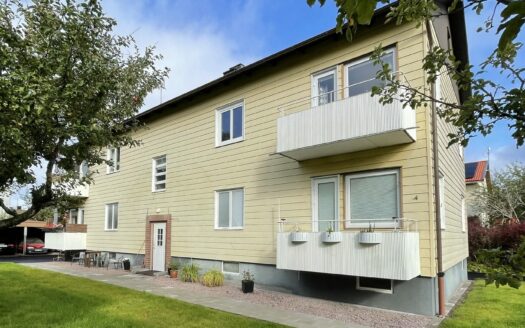 Björkvägen 8